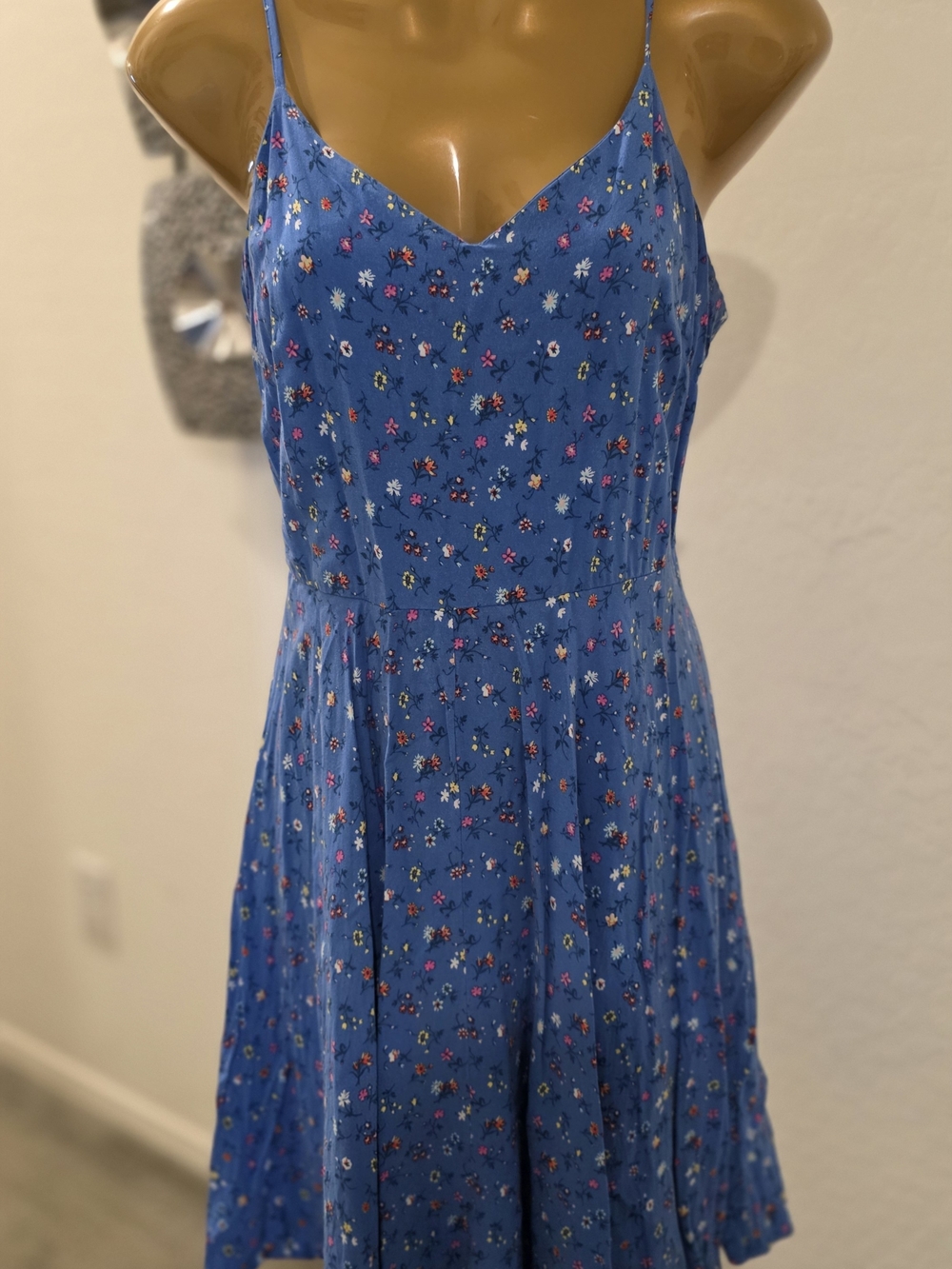 GAP Soft Fit & Flare Dress S Blue Floral Rayon Summer Spaghetti Strap